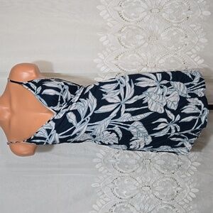 Roxy Brand Floral Wrap Dress sz Medium